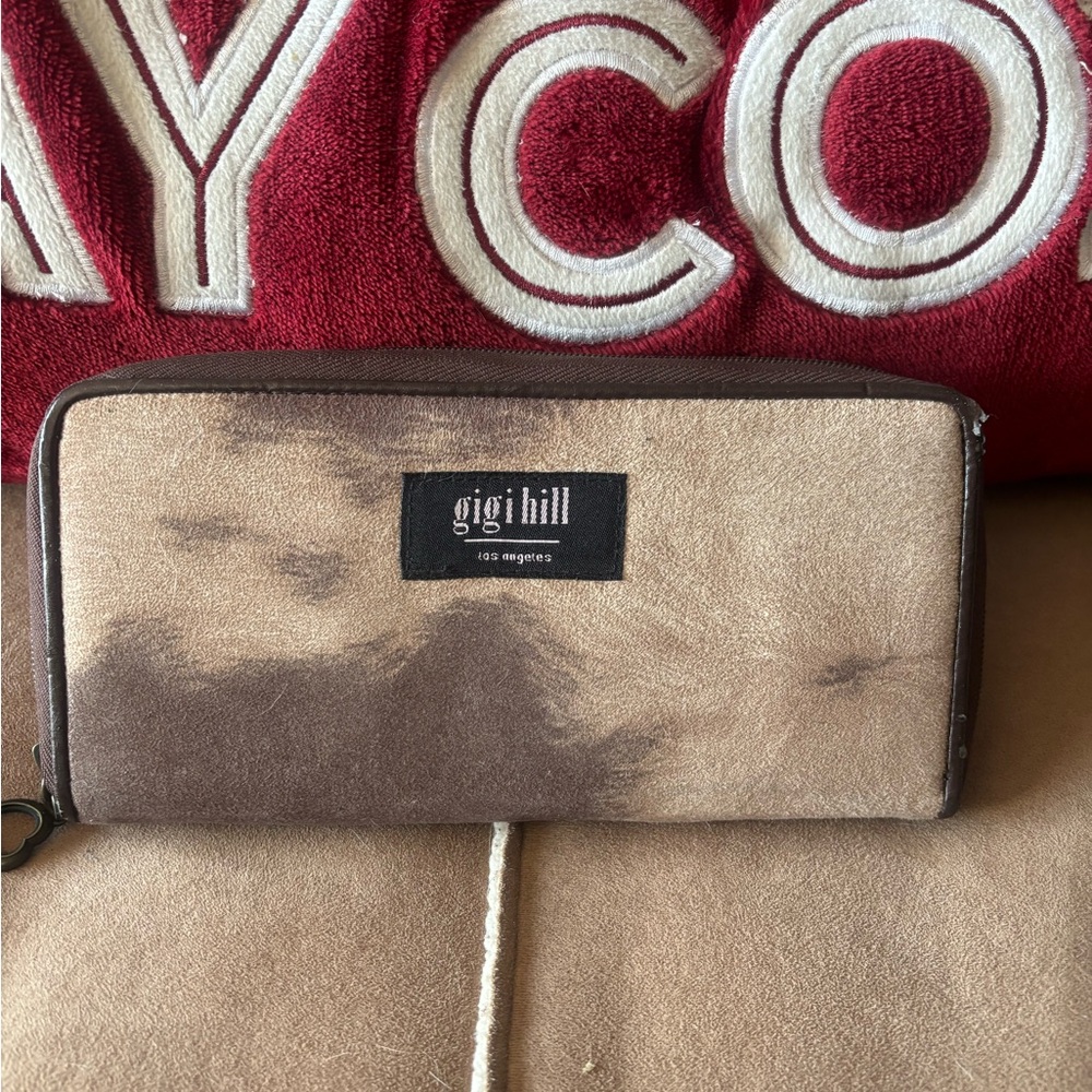 Gigi Hill zip up cowprint wallet